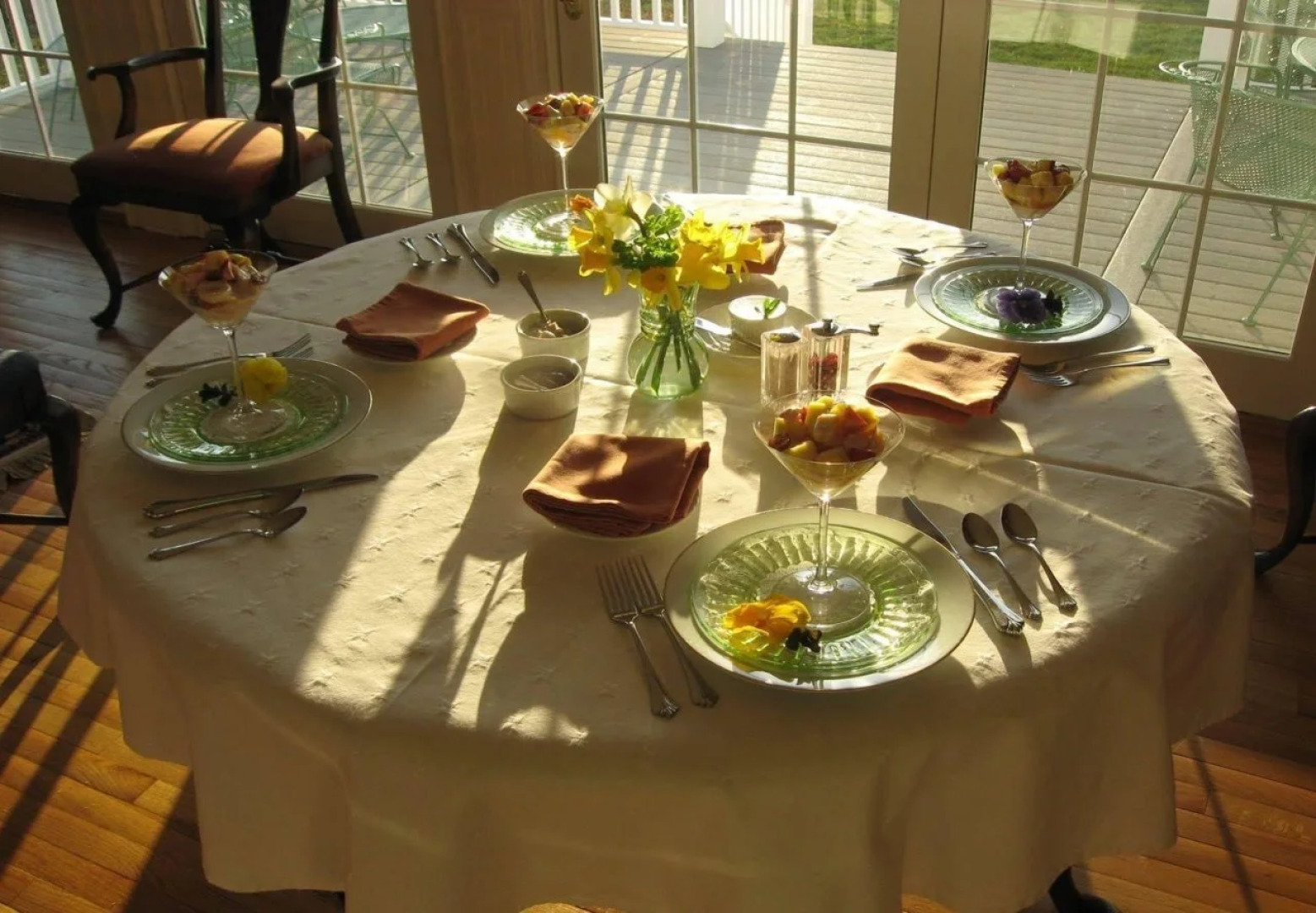 Lazyjack Inn on Dogwood Harbor