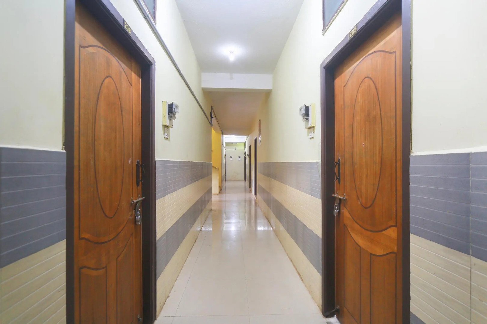 OYO Flagship 61202 City Towers