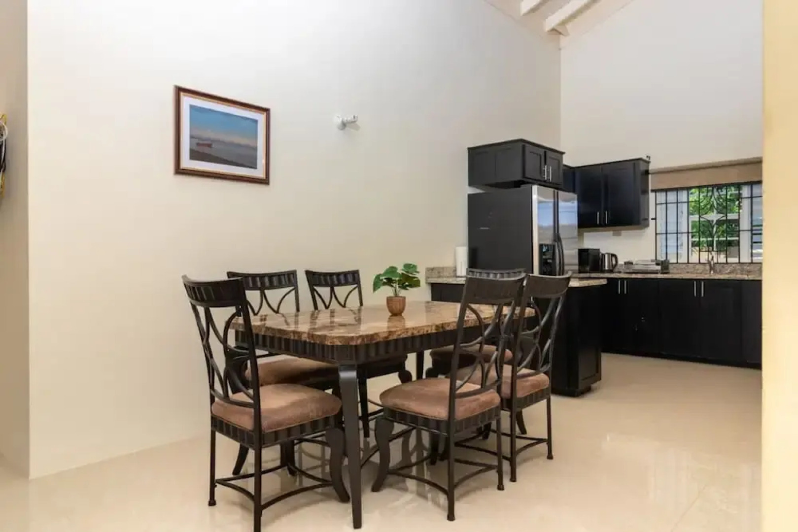 Private Pool Draxhall Gated Gym Tennis Full AC