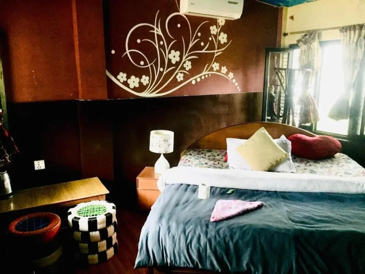 Safari Wildlife Lodge & Camp