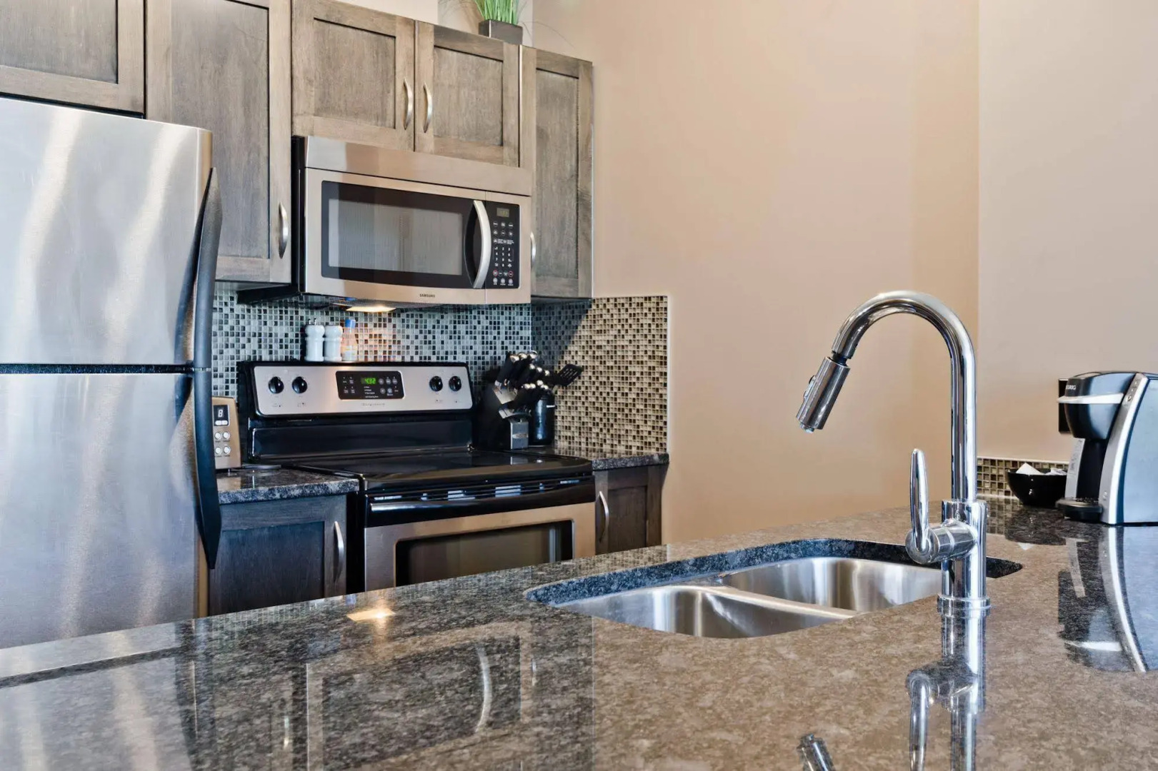 Fastlane Suites in Riverfront