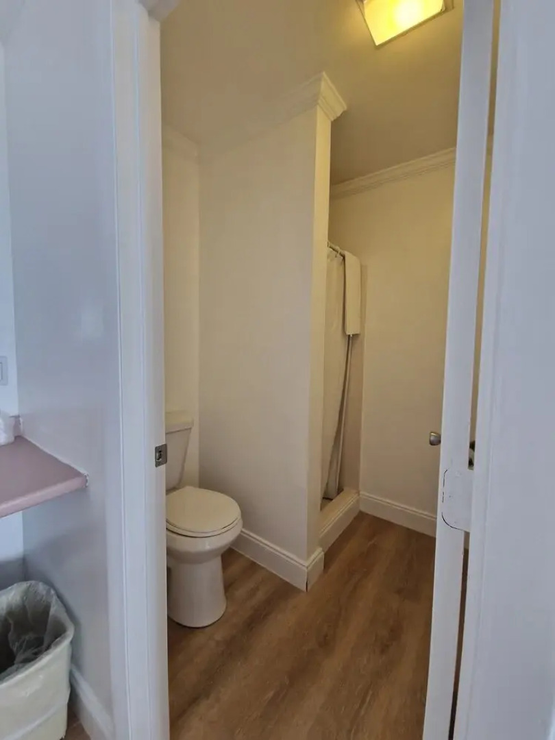 Sandcastle Beachfront Inn