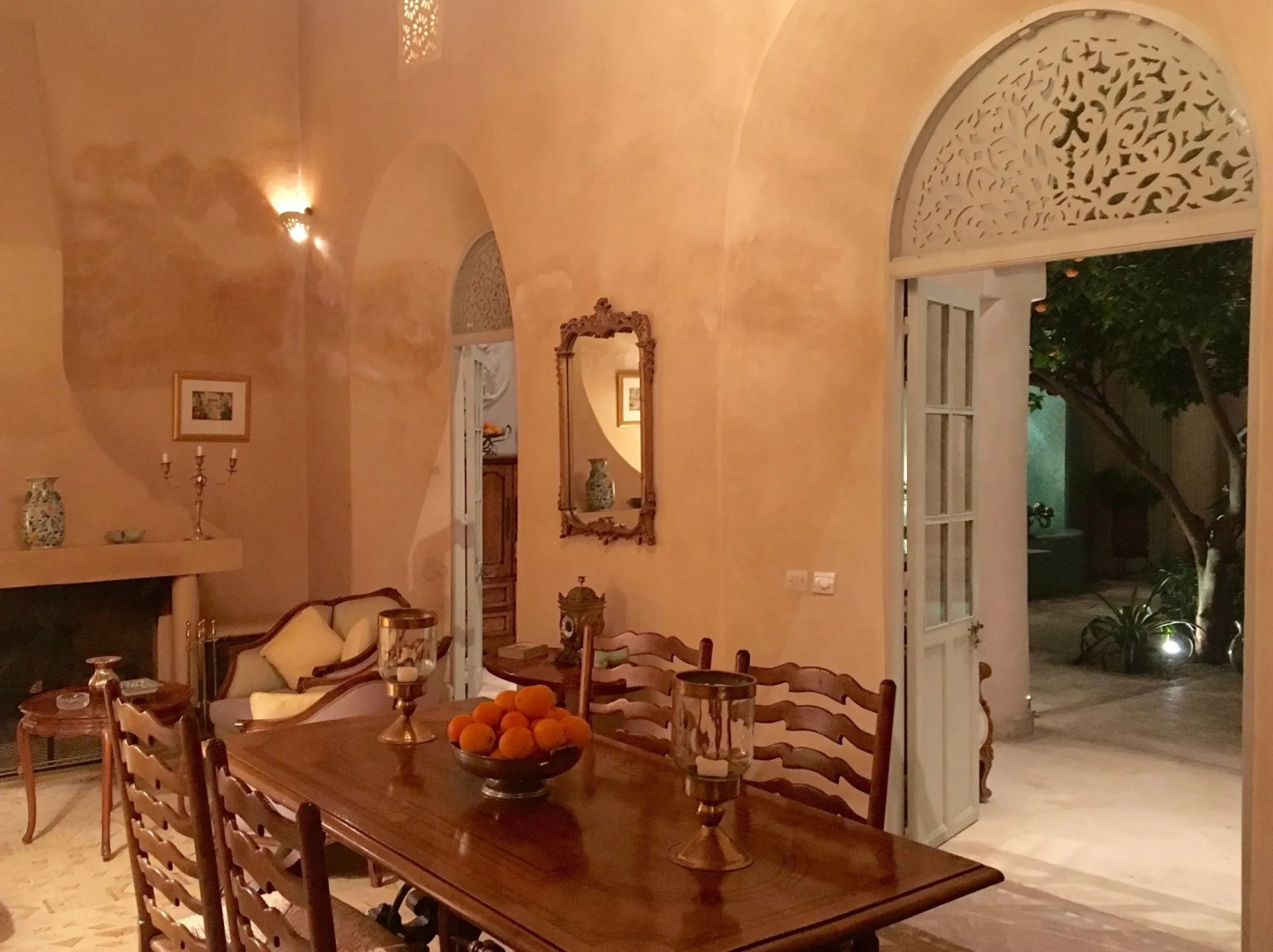 Riad Emberiza Sahari