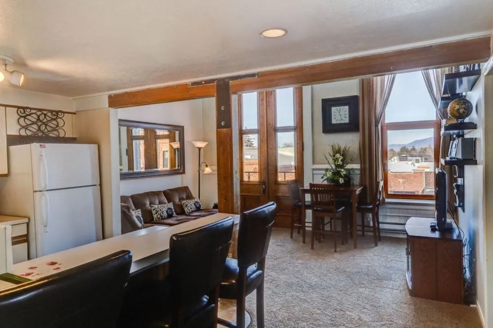 Bozeman - Atelier Above Main Street