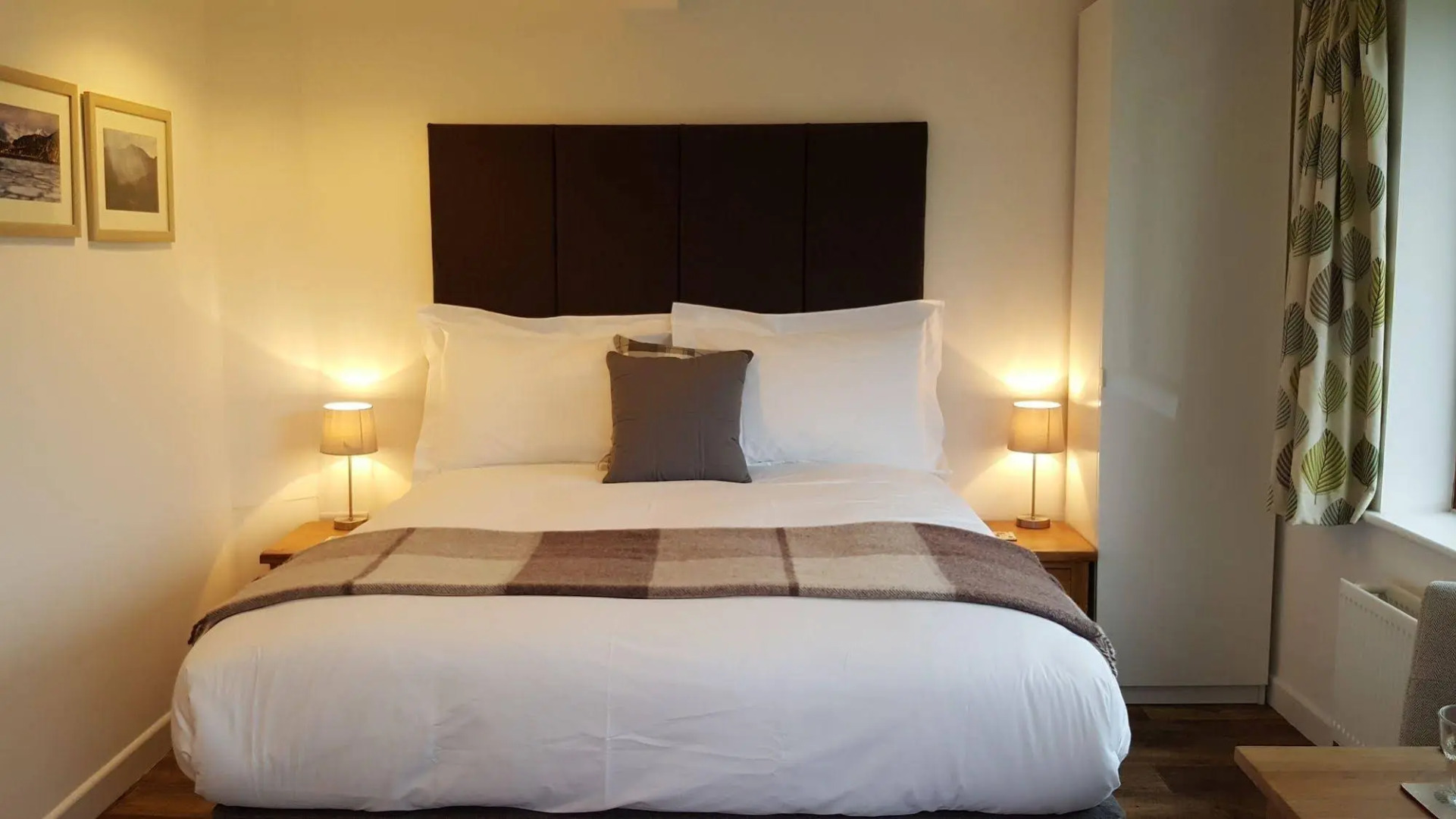 Nant yr Onnen B&B and Ysgubor Holiday Cottage