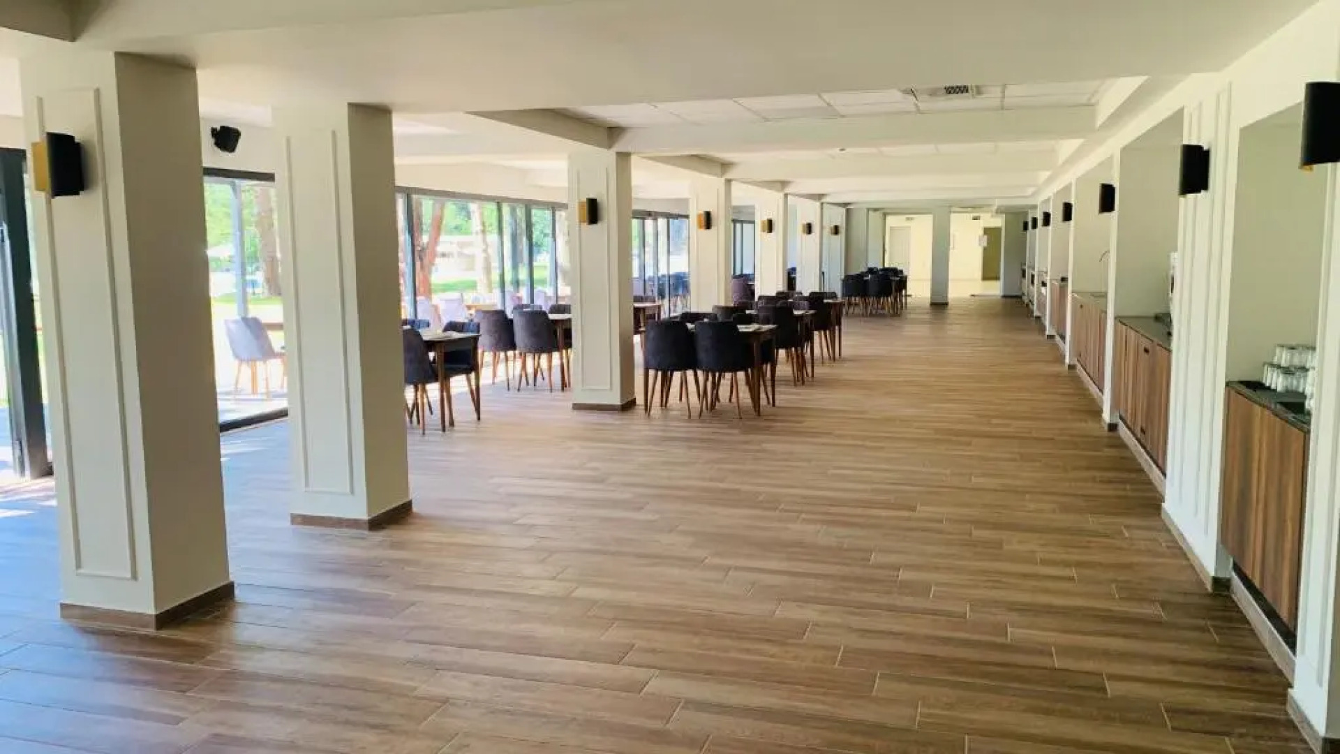 Queen Nelly Hotel Park