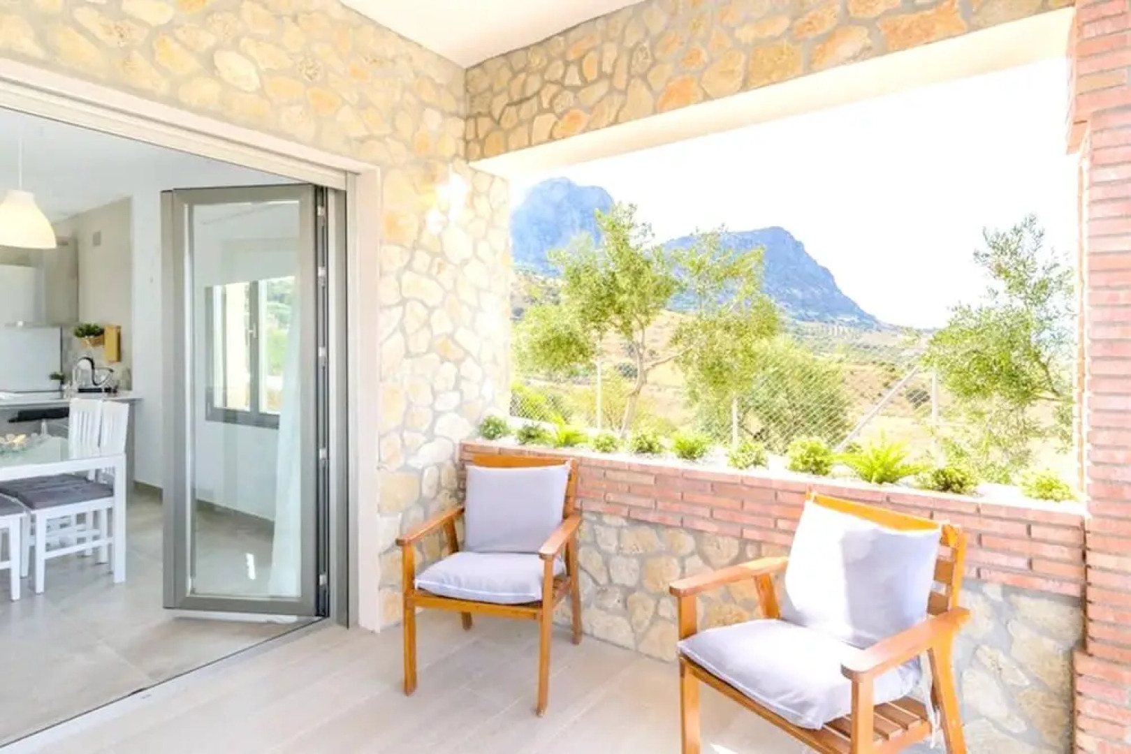 Villa With 3 Bedrooms in El Gastor, With Wonderful Lake View, Private Pool, Enclosed Garden