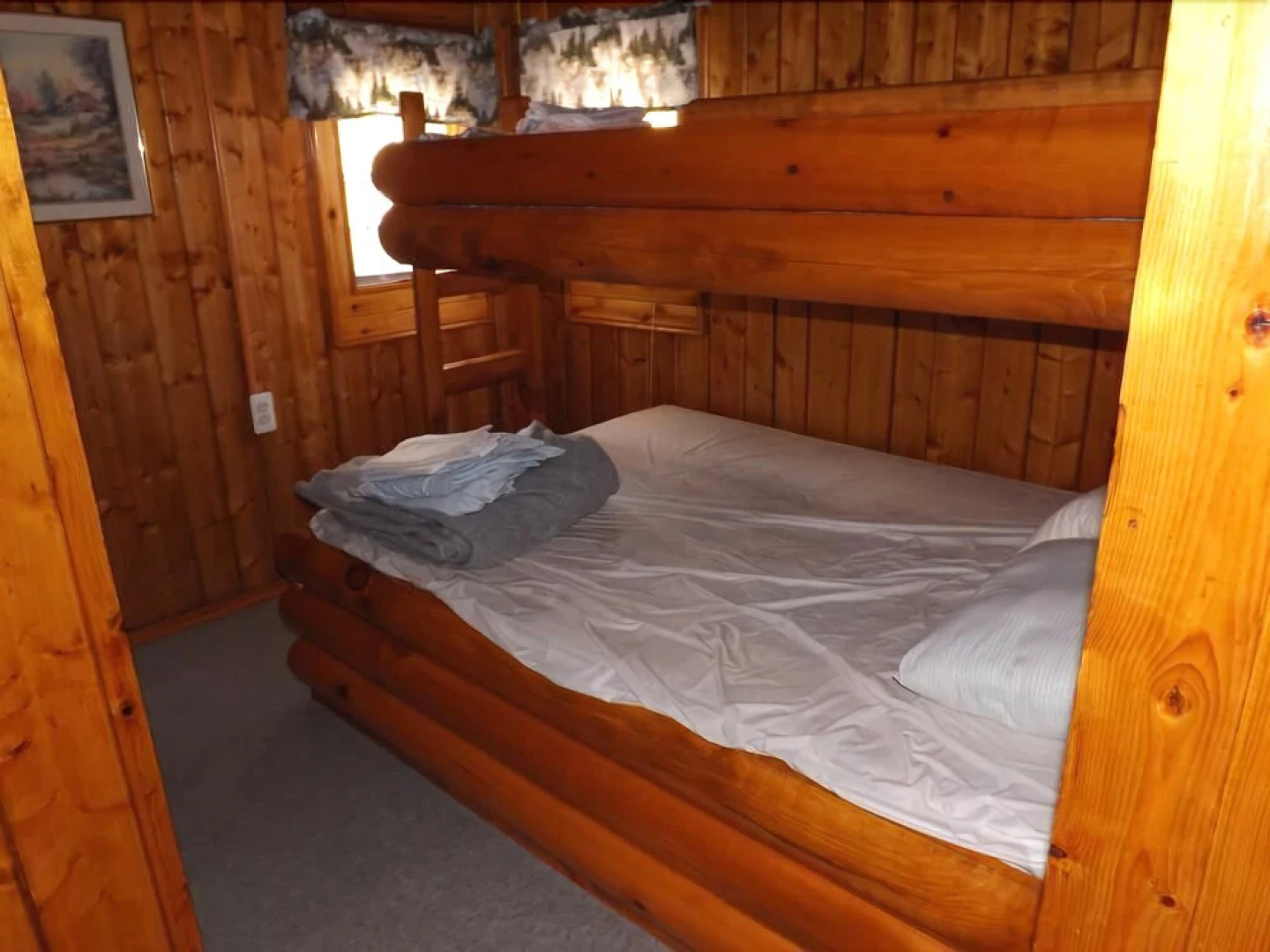 Crooked Lake Resort Cabin 1 (The lake side Stowaway) Holiday home 2 Be