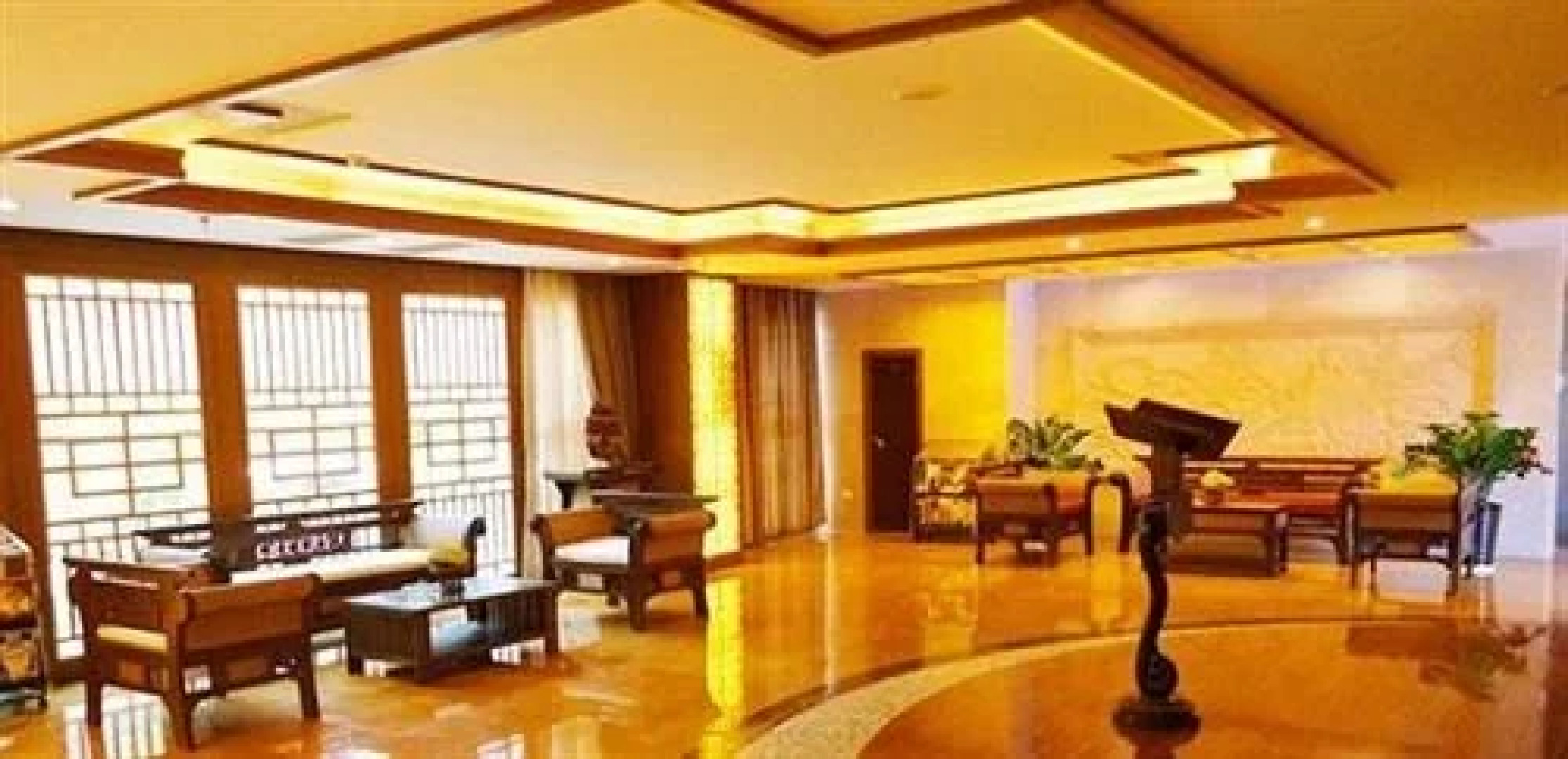 Ganlanba Spa & Resort Hotel