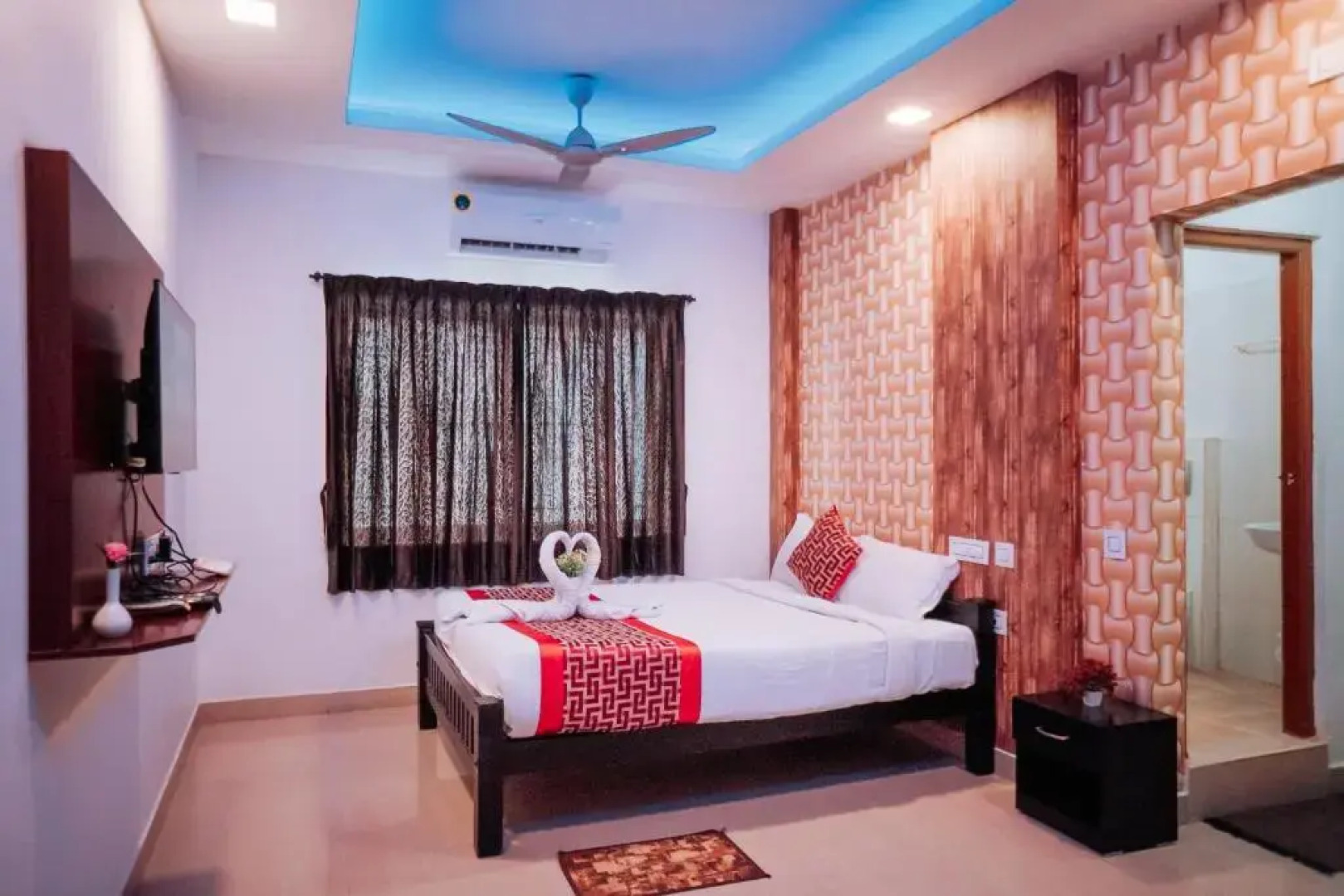 Rd Hotel by OYO Rooms