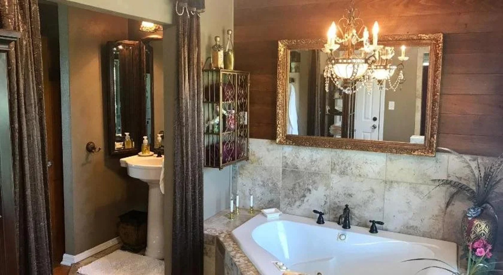 The Old Liberty Schoolhouse B&B