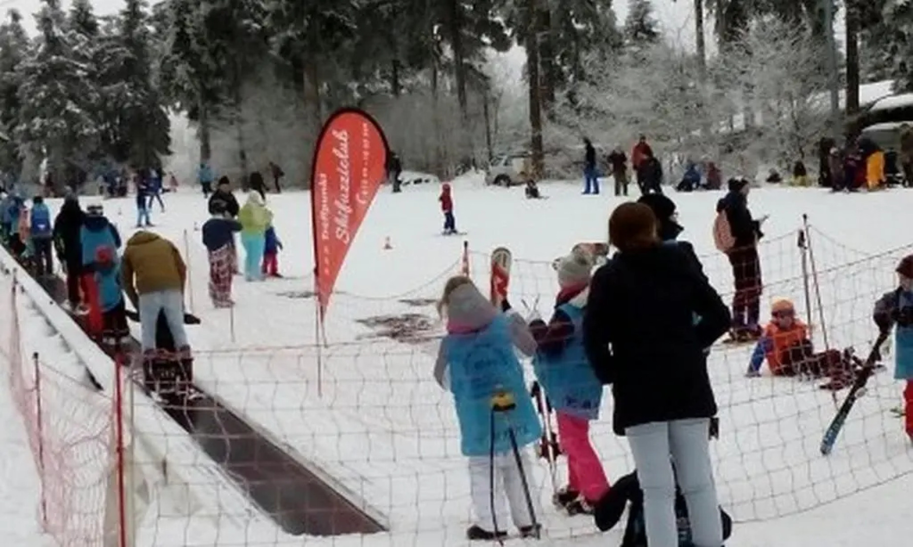 Ferienhaus am See im Bergland 100