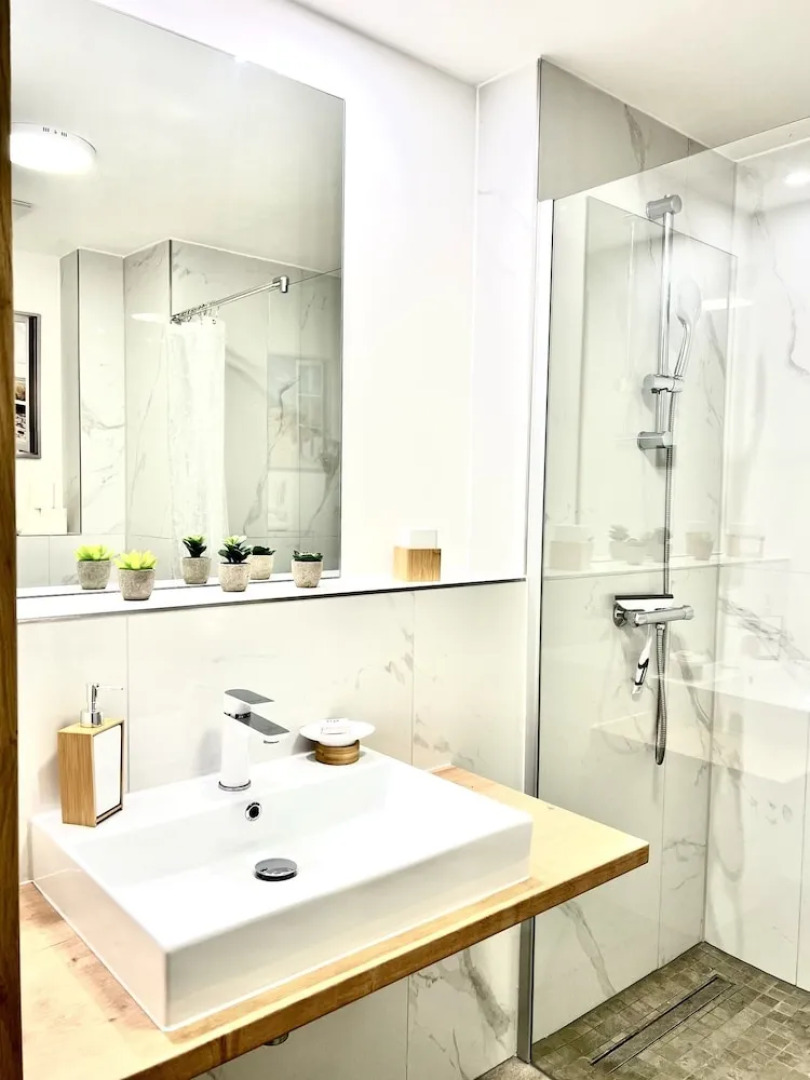 LikeDaheim Apartments