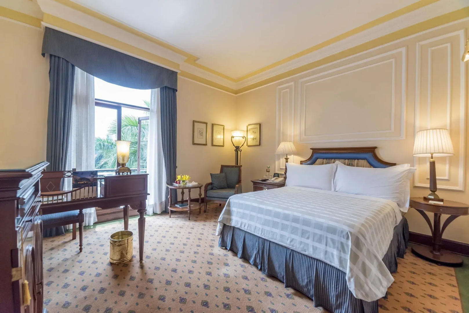 The Oberoi Grand Kolkata Hotel