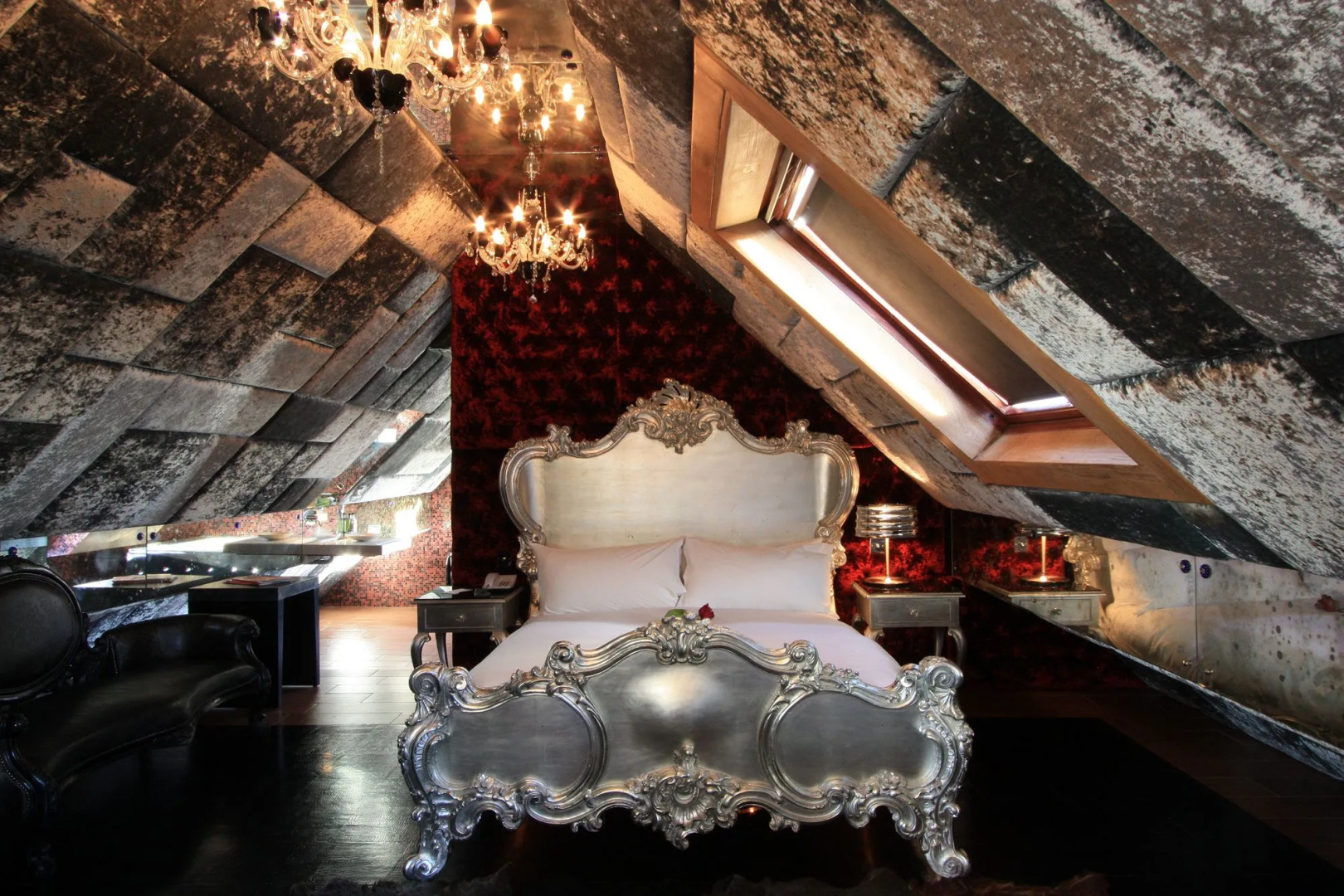 Crazy Bear Hotel-Stadhampton