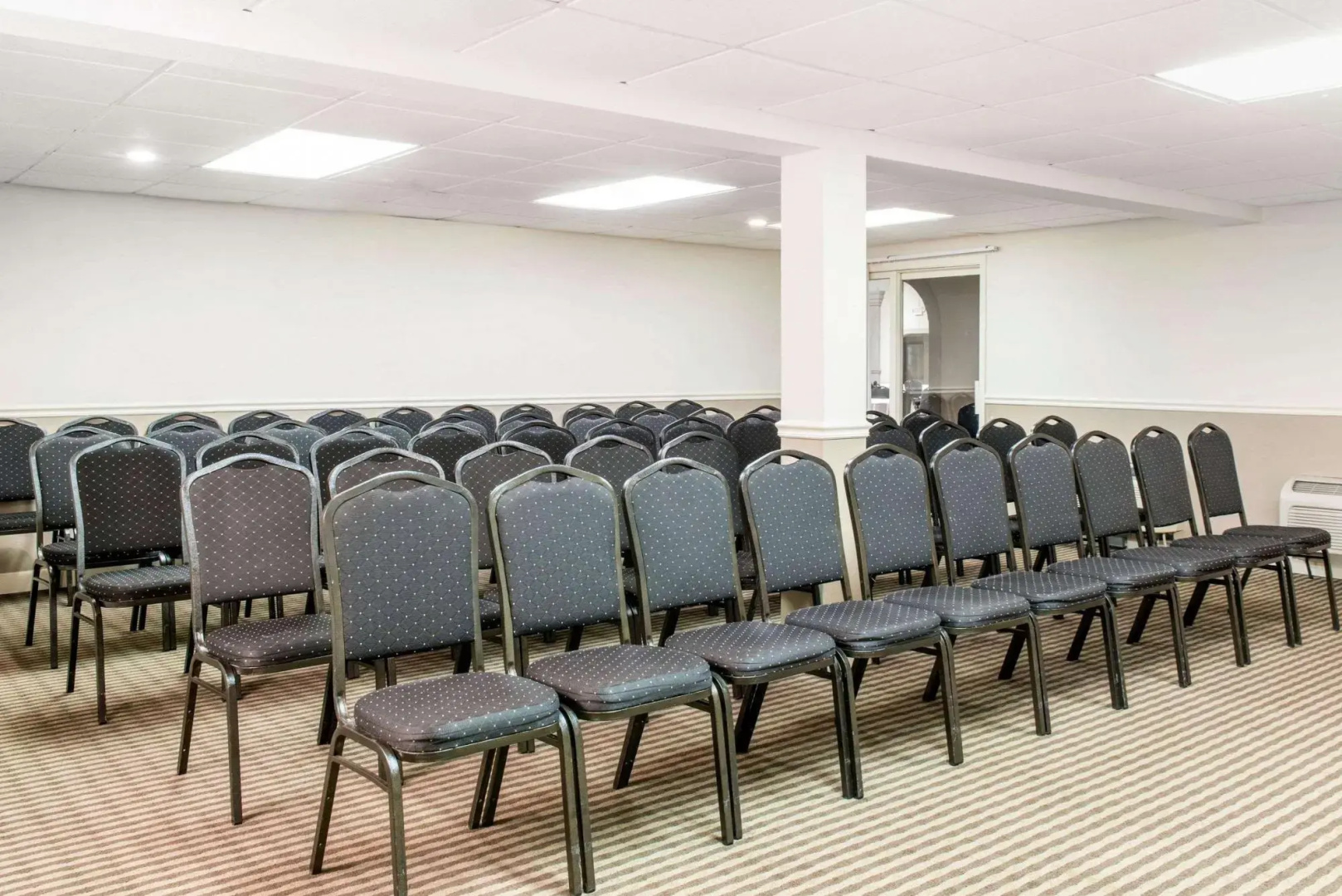 Holiday Inn Express St. Louis-S Metro-Festus I-55S