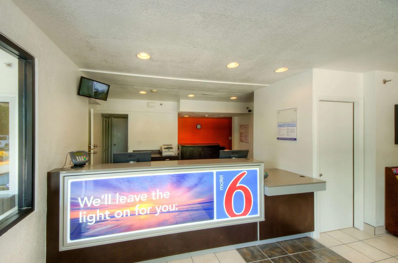 Motel 6 Bradenton, FL