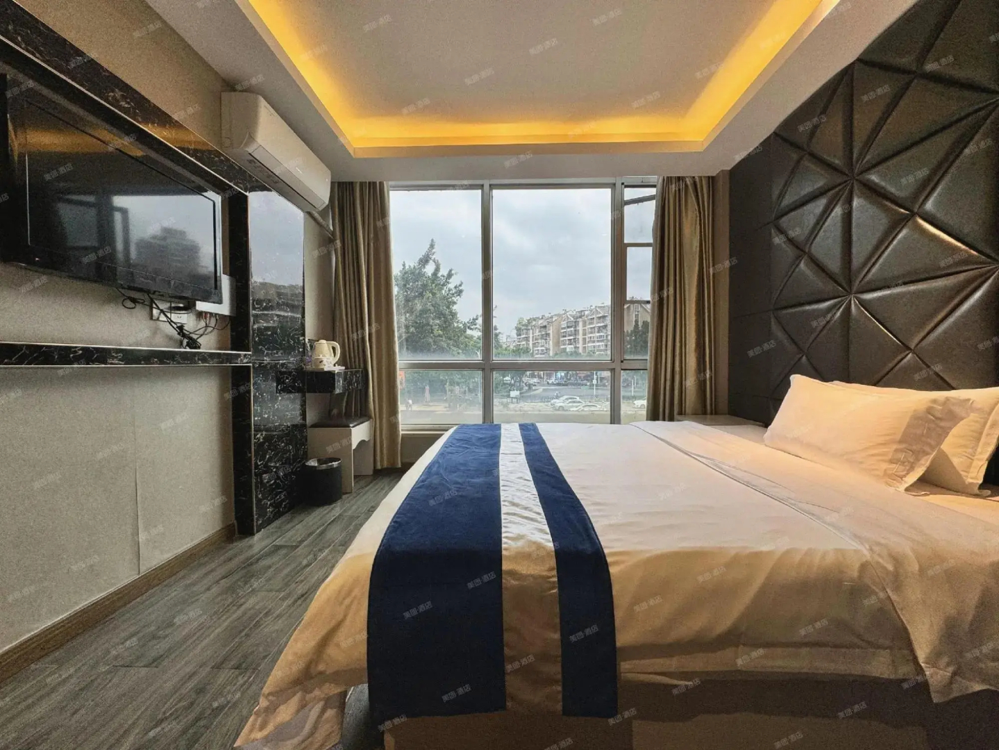 Jiuye Express Hotel