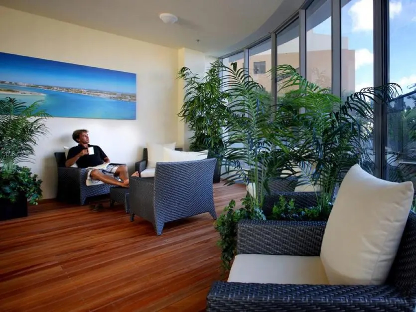 Monaco Apartments Resort