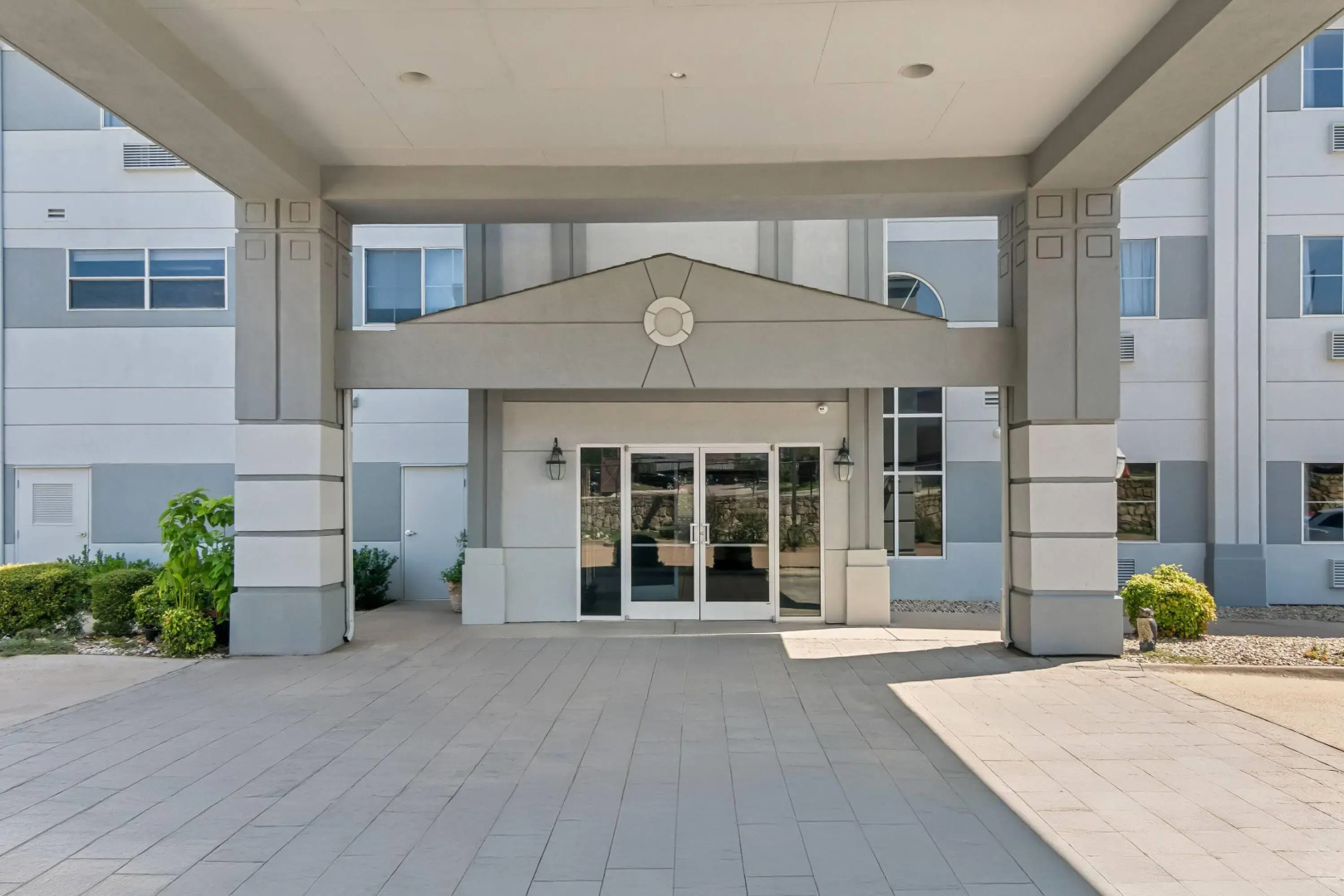 Super 8 by Wyndham Weatherford