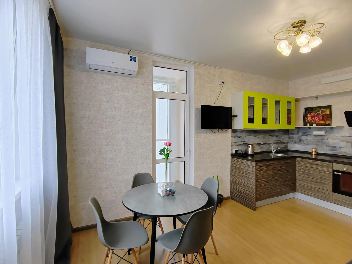 Centre (Центр) на улице Островского