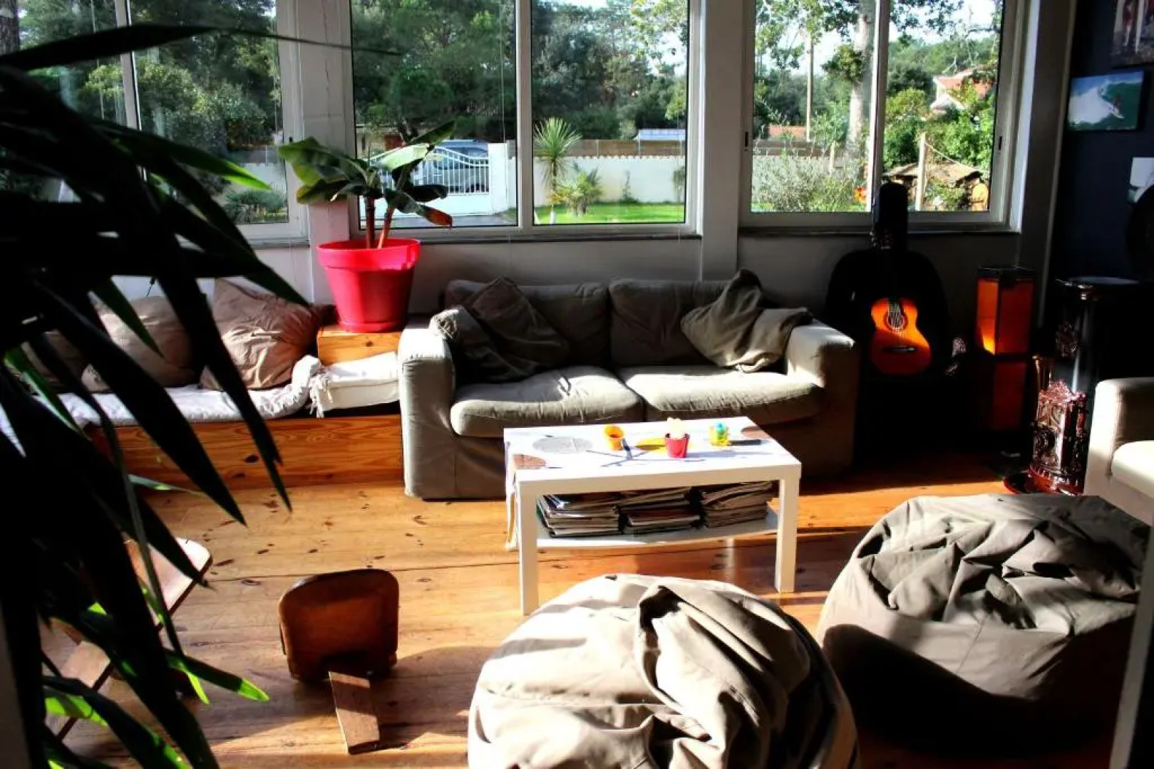 Board ’n Breakfast