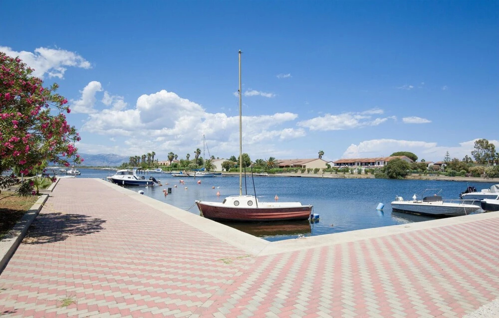 Beautiful Apartment in Cassano Allo Jonio With