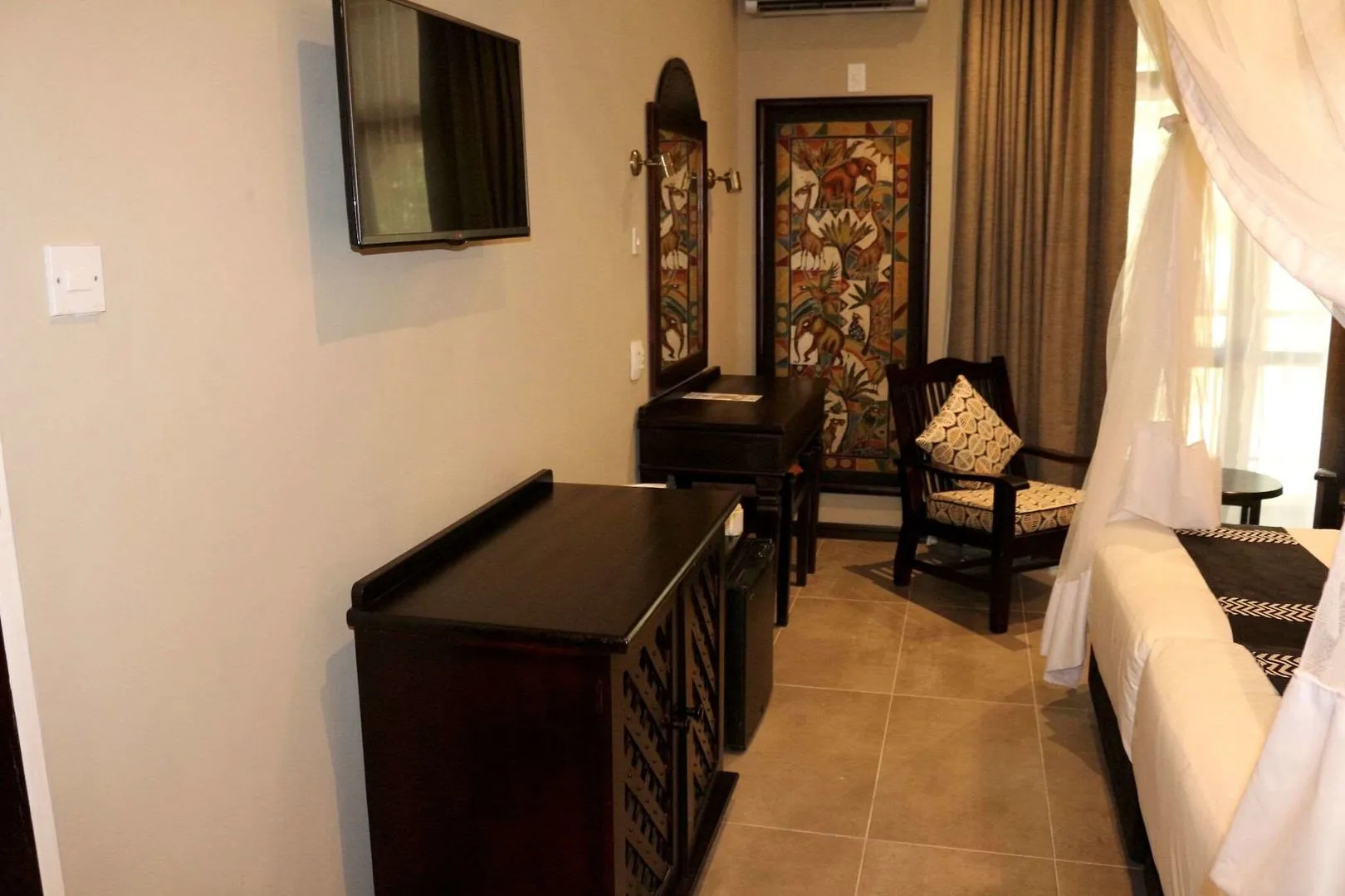 Victoria Falls Rainbow Hotel