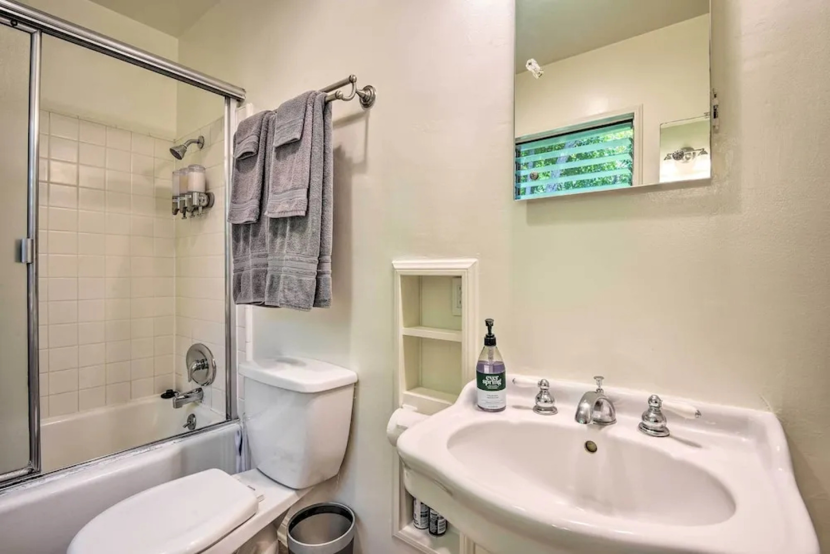 Central South Pasadena Apt, 3 Mi to Rose Bowl