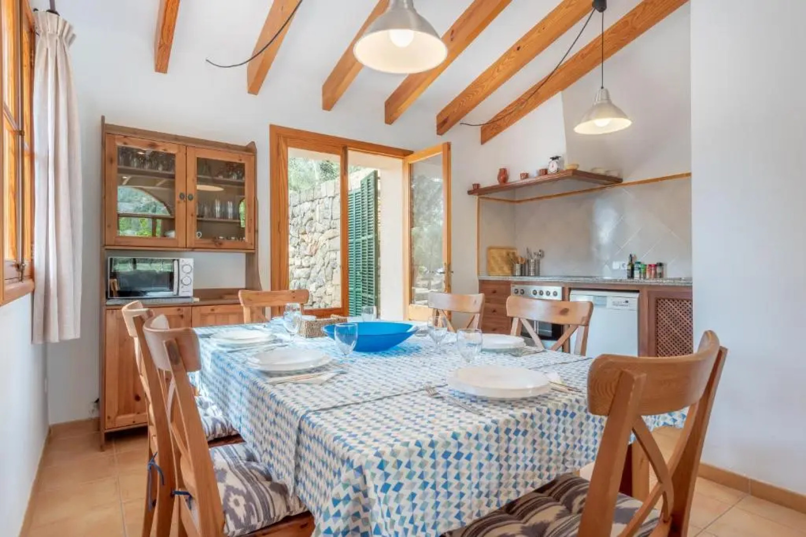 Deià semi-detached sunny country house, near GR221