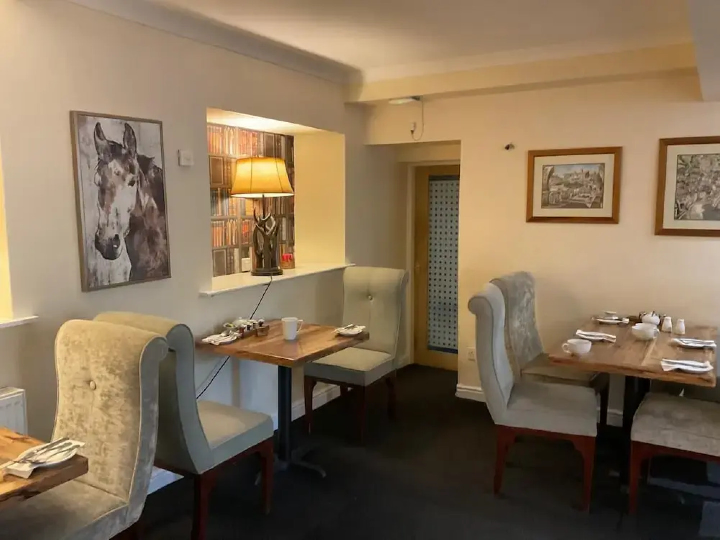 OYO Cocketts Hotel