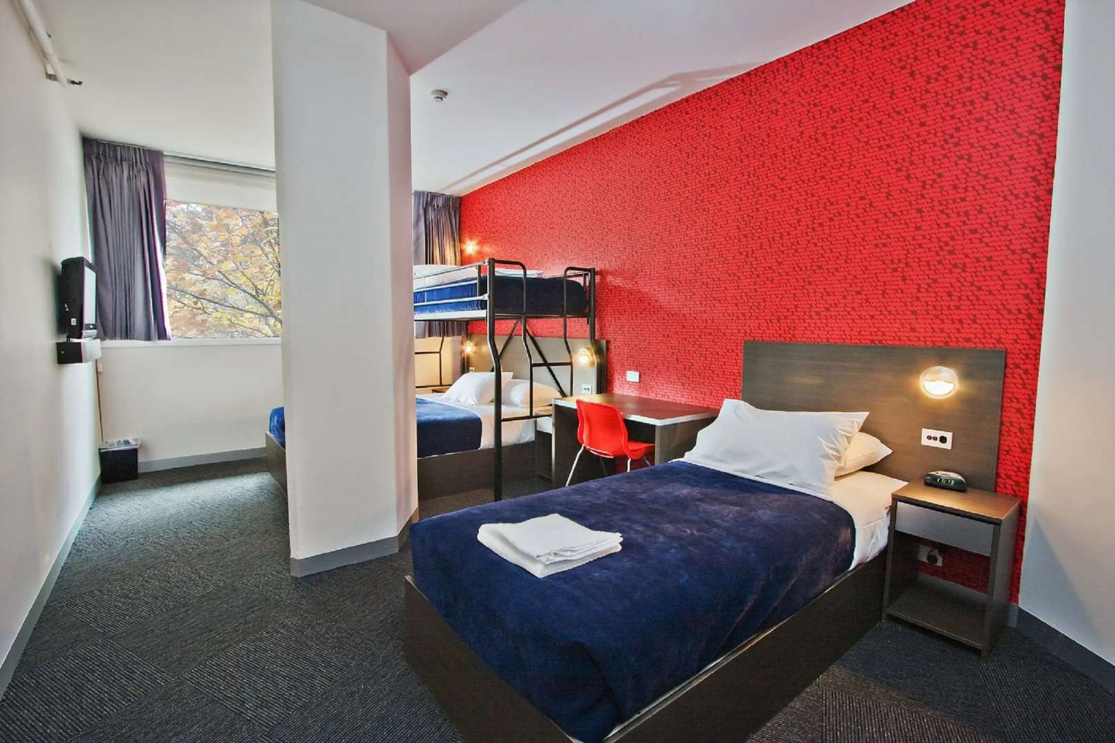 Space Hotel - Hostel