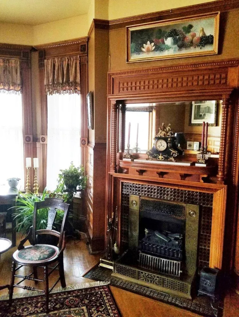 Sanders - Helena's Bed and Breakfast