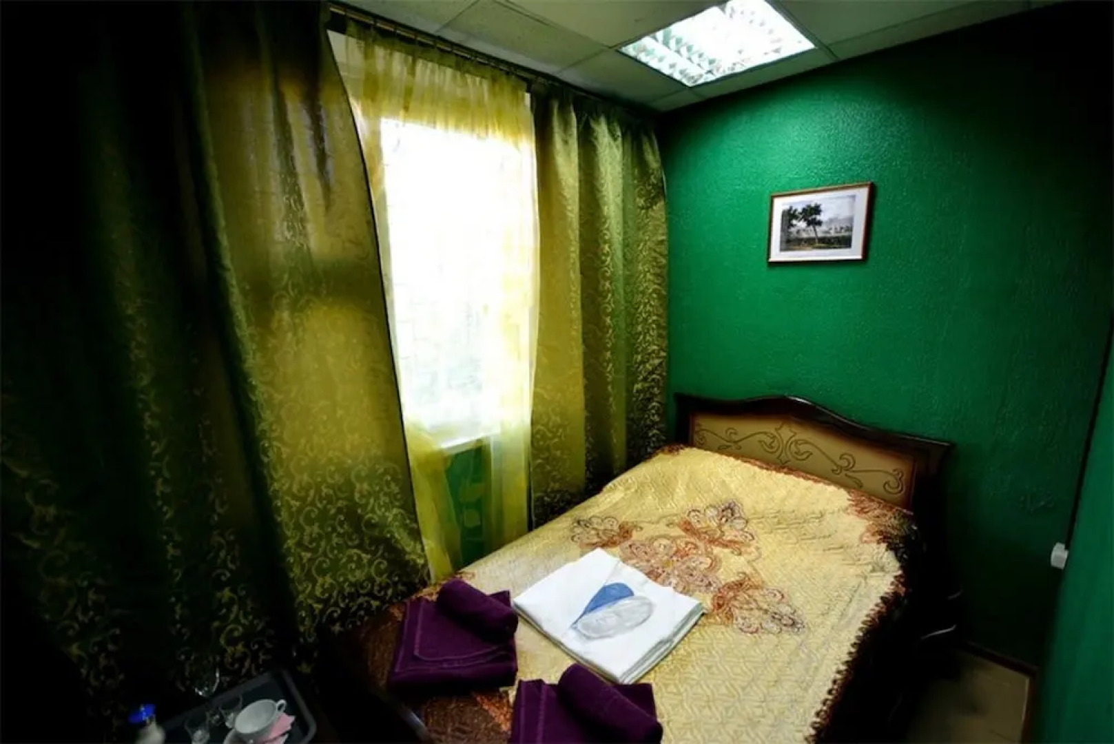 Часы Бунинская аллея