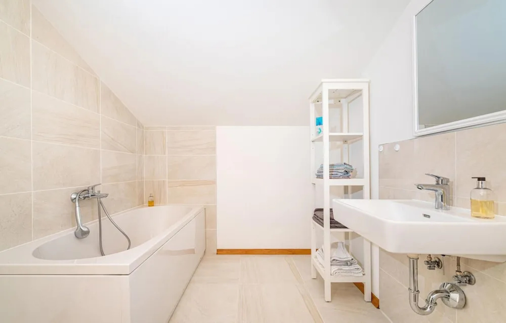 Awesome Home in Vinjerac With Wifi, 3 Bedrooms and Outdoor Swimming Pool