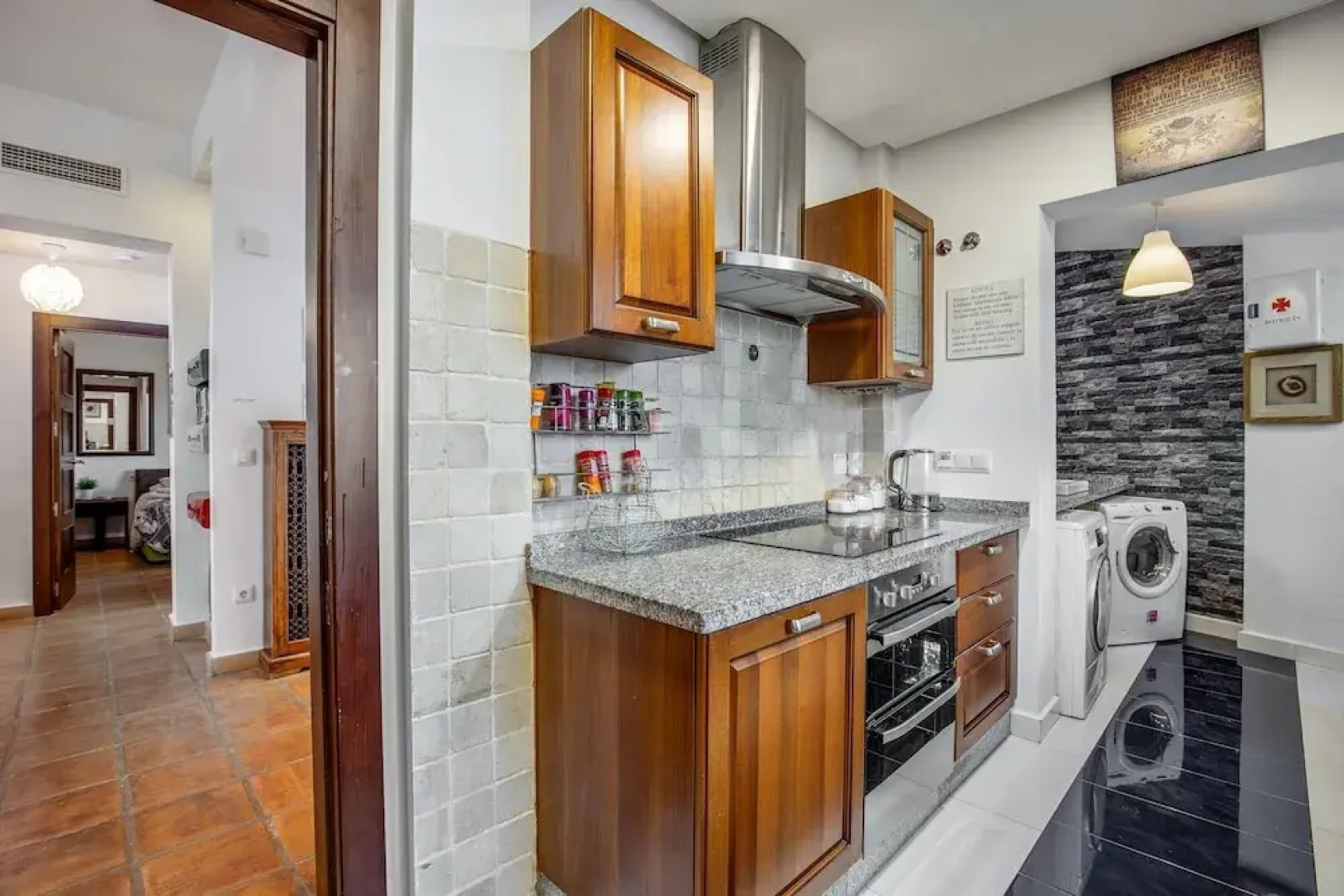 Luxurious Villa in Baños y Mendigo, Spain - Perfect for Families and Groups