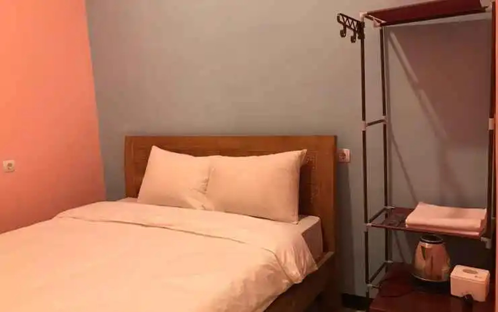 RoomZ Budget Residence