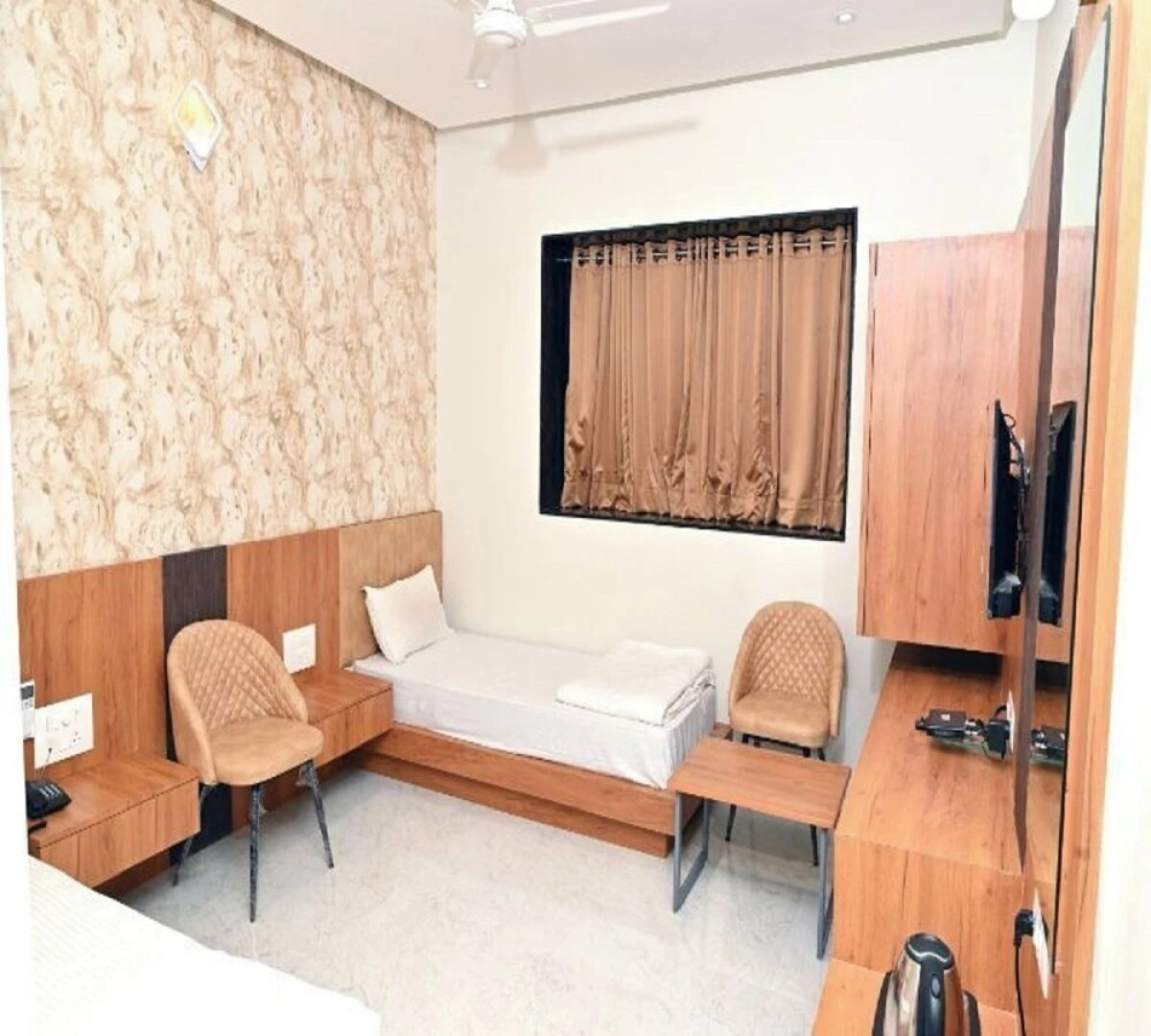 Topline Foods Resort