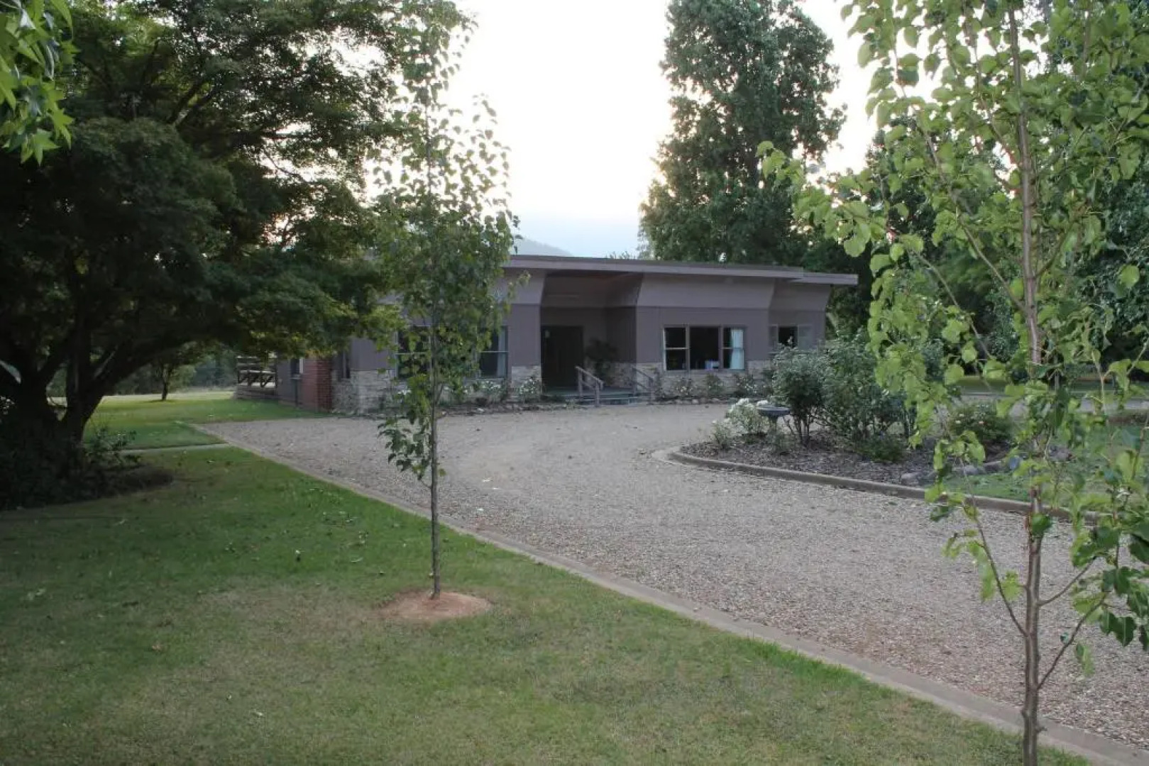 Buffalo Motel and Country Retreat