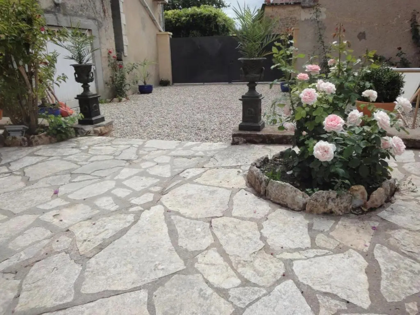 La Villa du 15 - Chambres indépendantes & autonomes du restaurant La Maison - climatisation et piscine chauffée