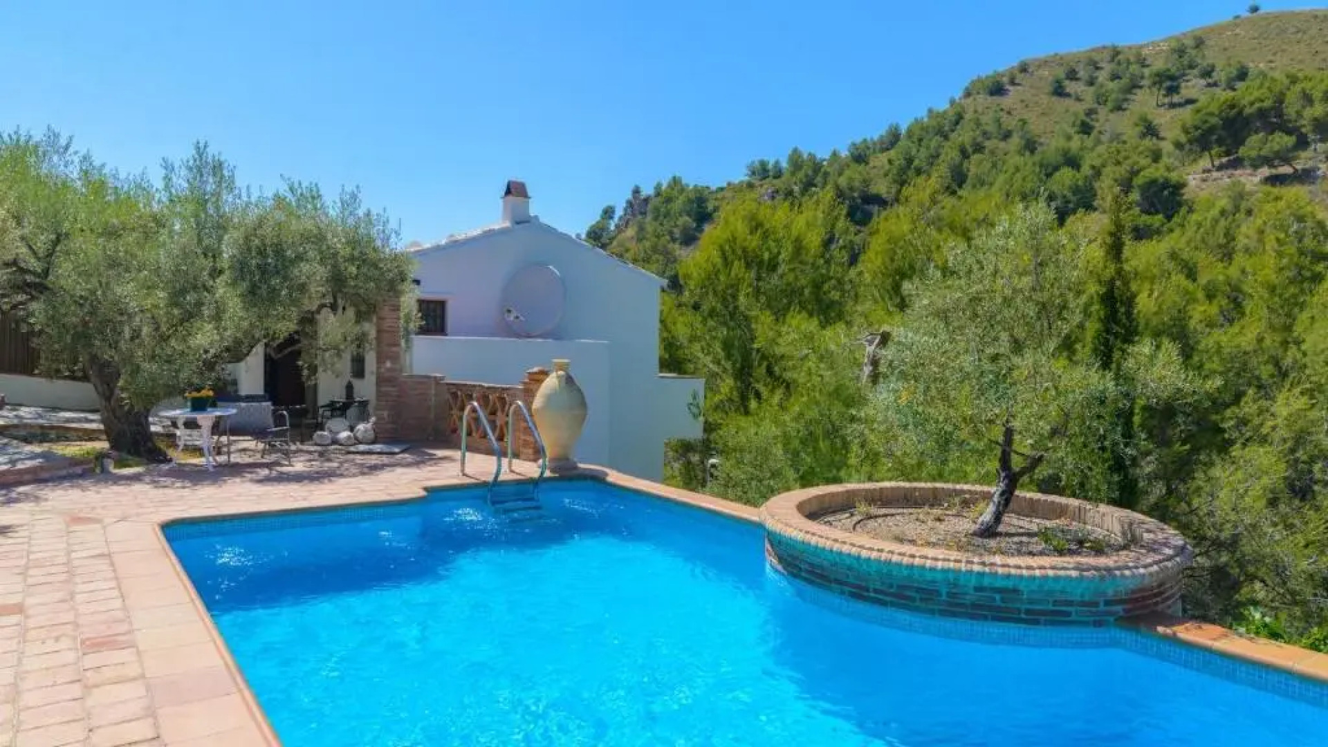 Finca Colores en el Viento Frigiliana by Ruralidays