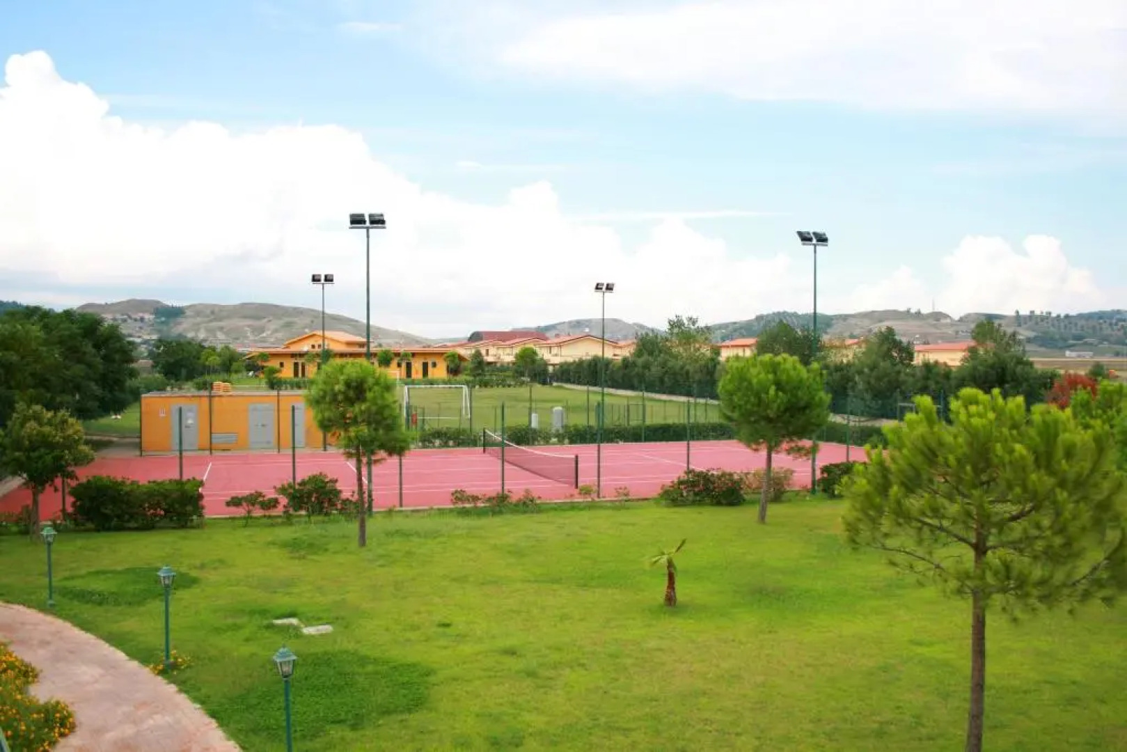 Marina del Marchese Beach Resort