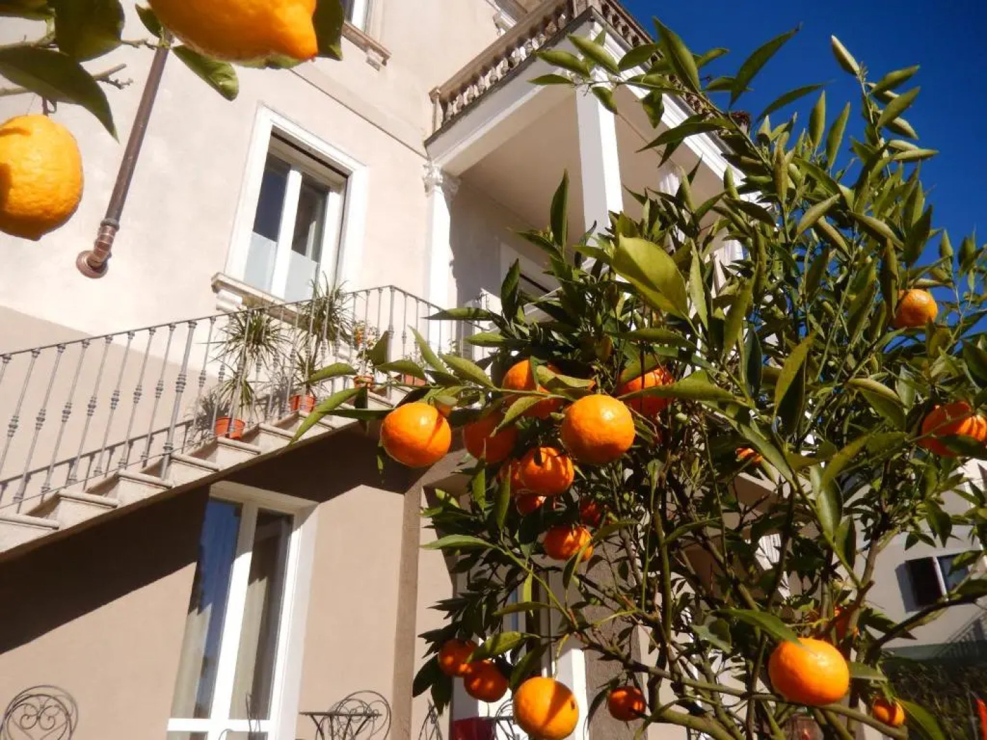 White Lilac romantic B&B adults only