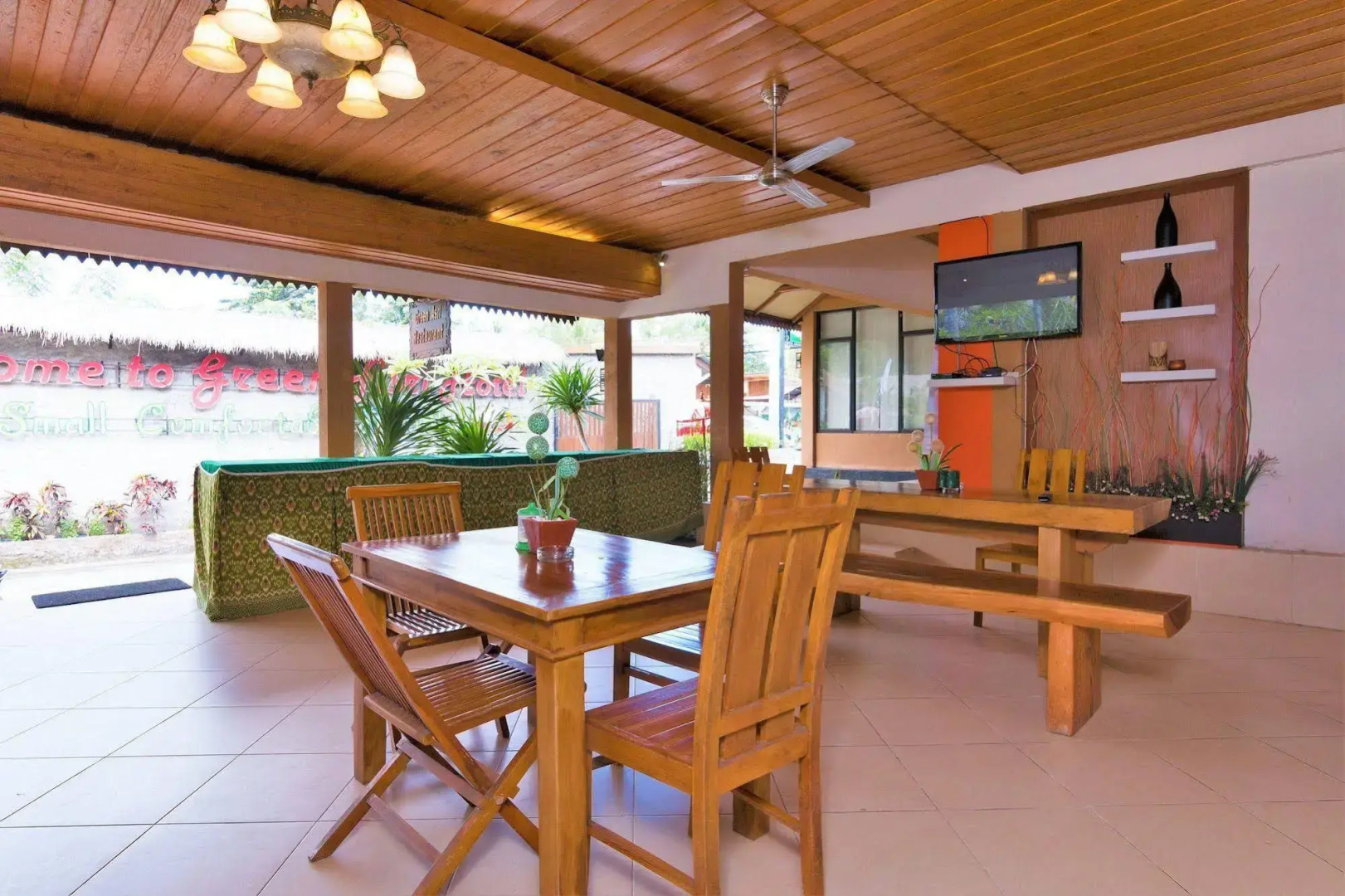 ZEN Rooms Lombok Raya Senggigi