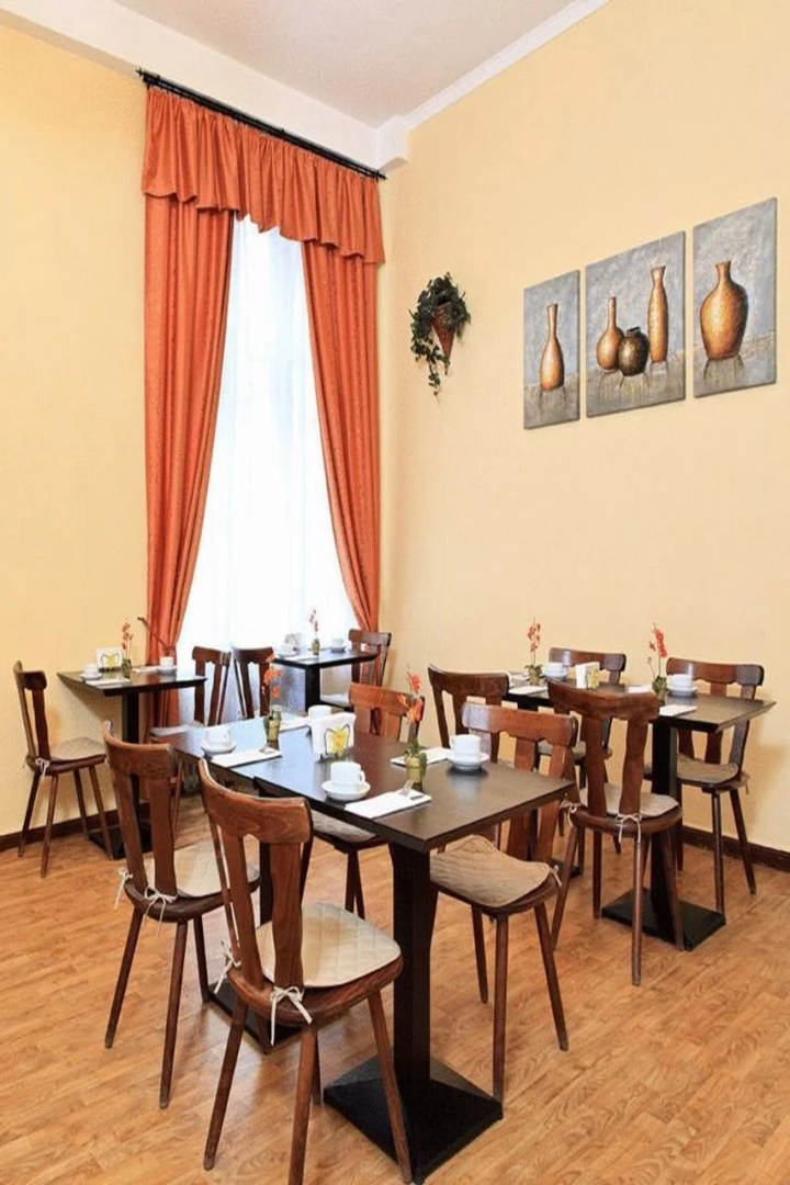 Hotel - Pension Cortina