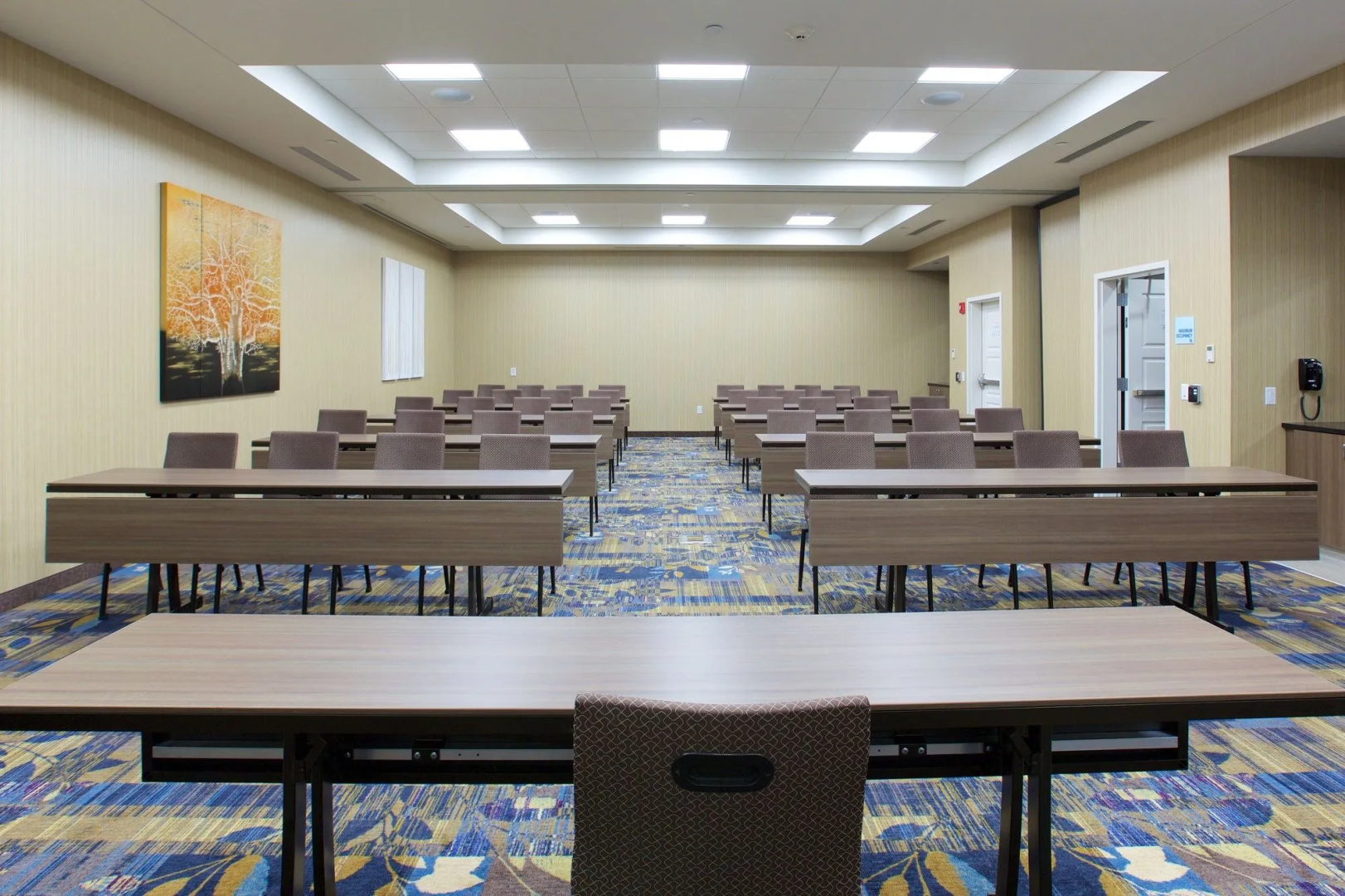 Holiday Inn Express Fargo SW - I-94 Medical Center by IHG