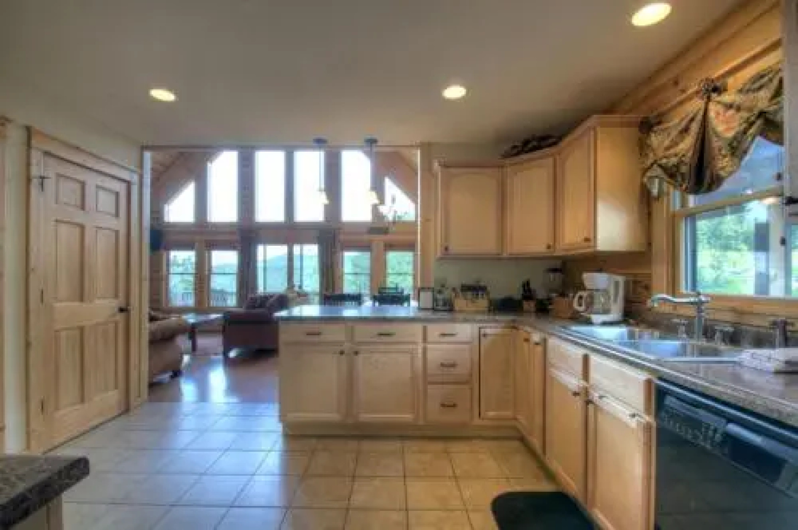 Mountain Aerie Cabin