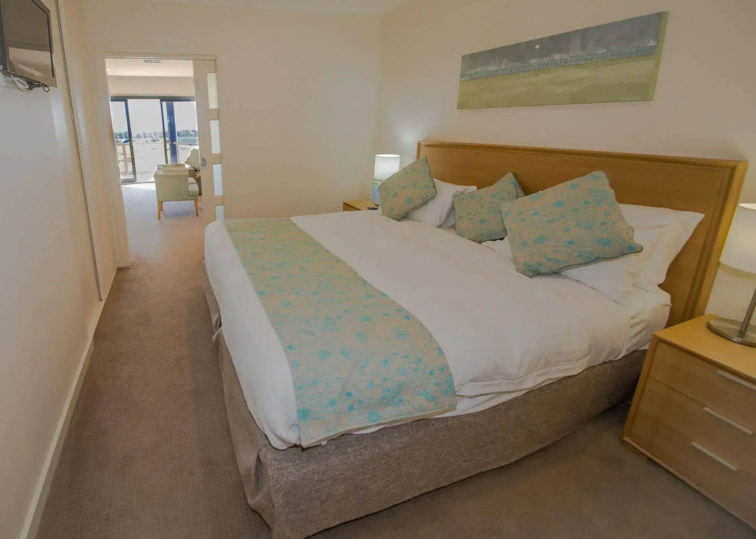Lady Bay Hotel