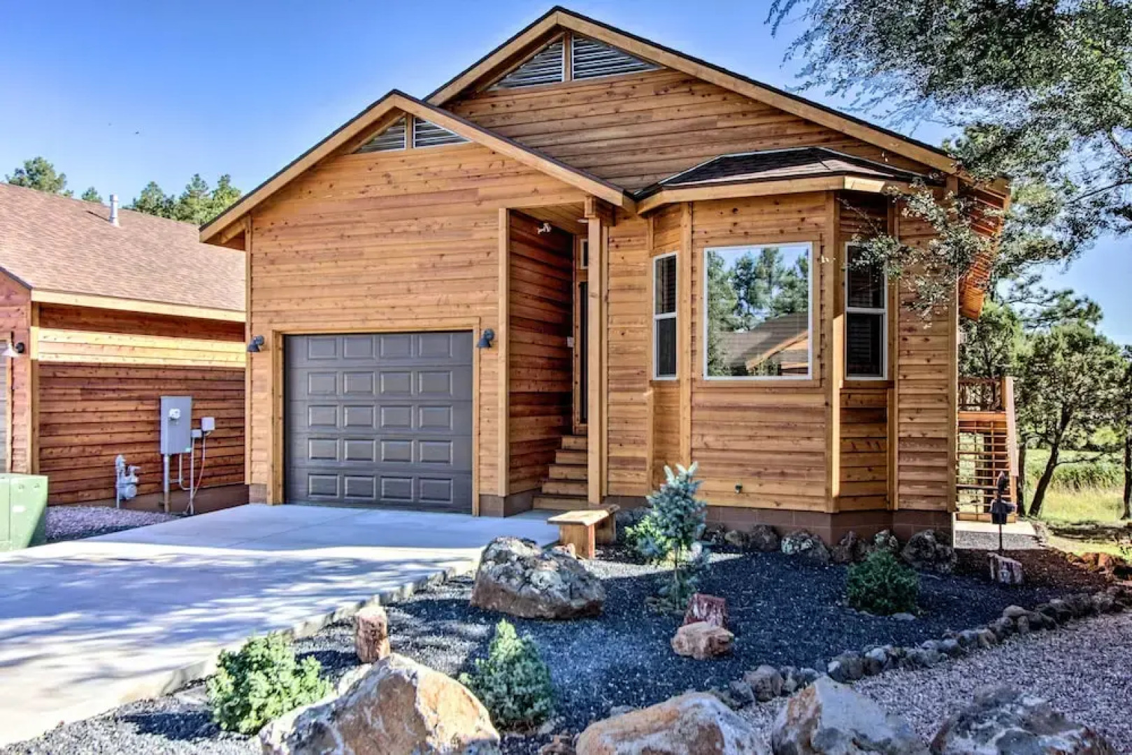 Waterfront Lakeside Home - 1 Block to Boat Ramp