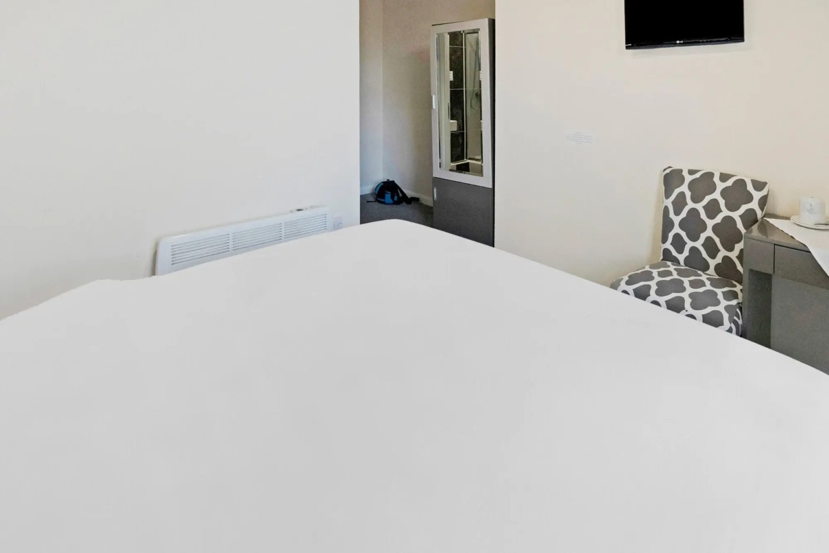 OYO The Baltimore Hotel